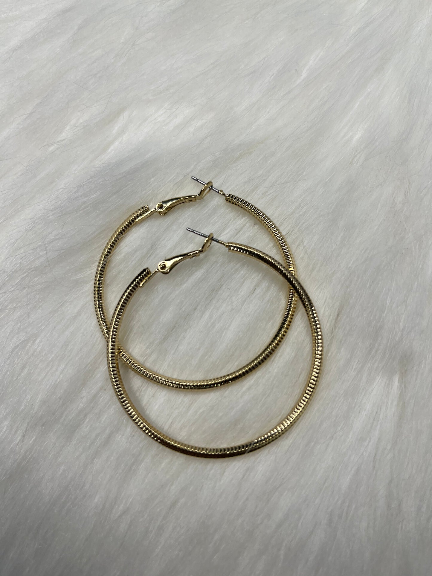 Isabella Hoops