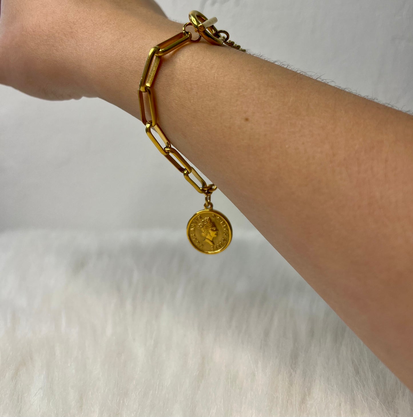 Elizabeth bracelet