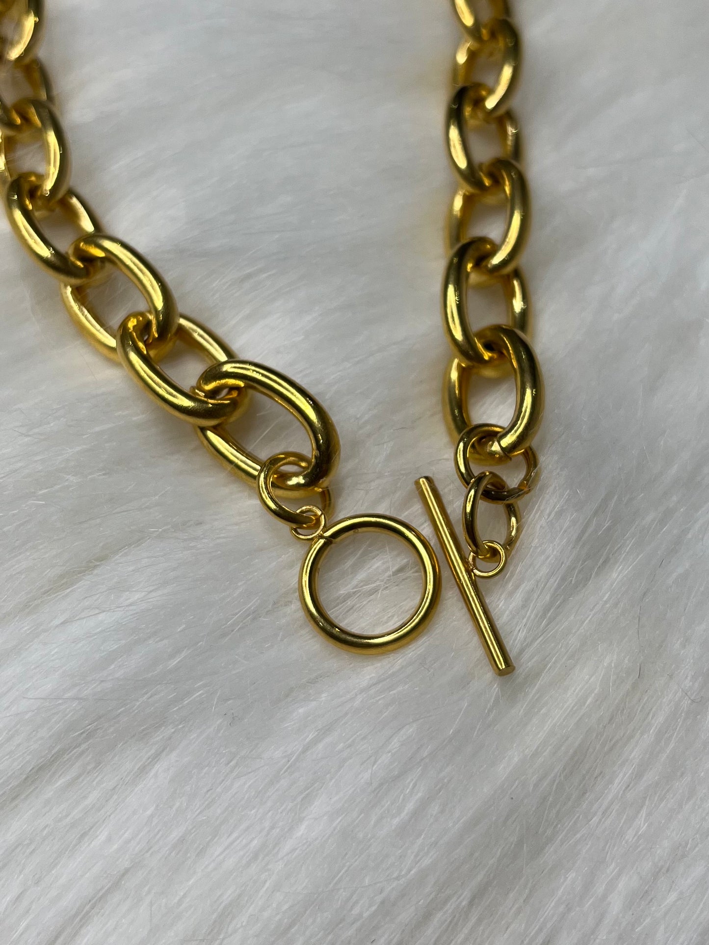 Glow Chain gold necklace