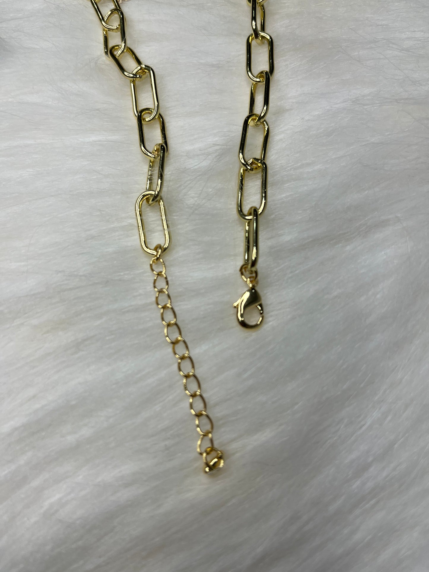 Marie heart necklace