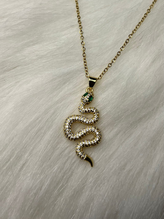 Boa Necklace