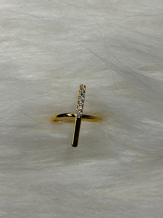Diamond gold ring