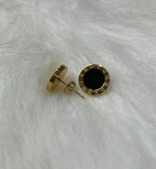 Roma stud earrings